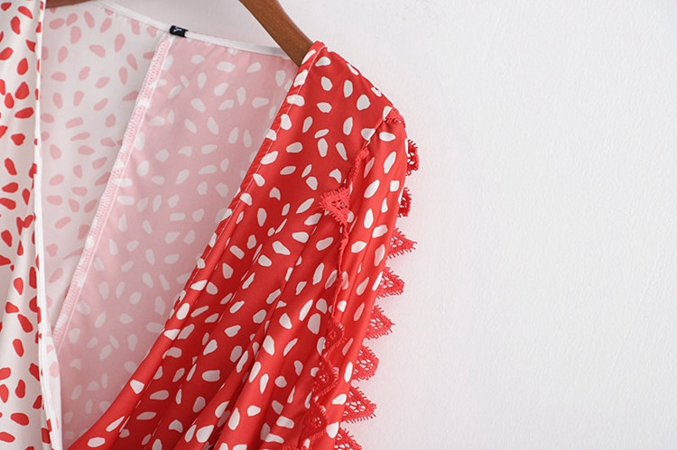 Cămașă de damă cu decolteu profund și mâneci lungi