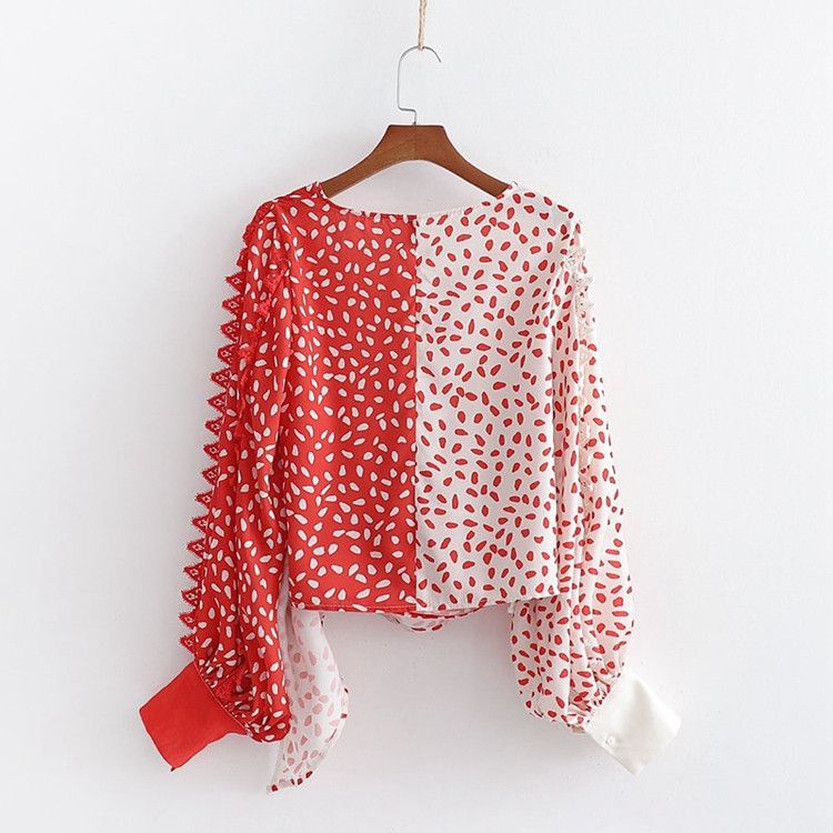 Cămașă de damă cu decolteu profund și mâneci lungi