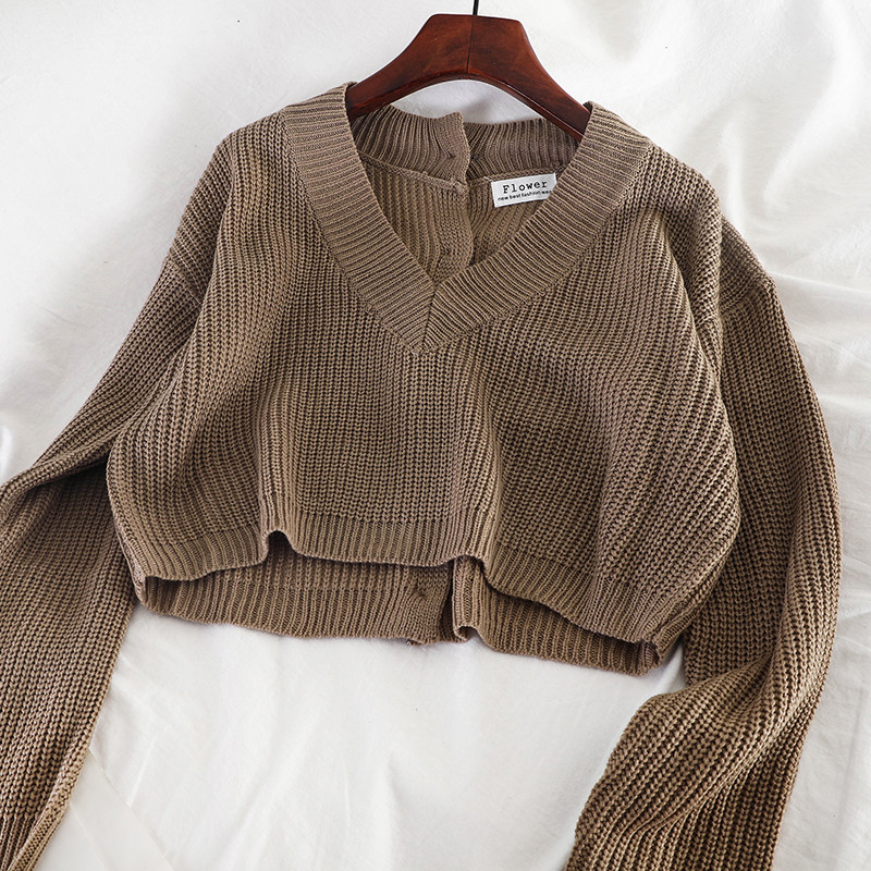 Pulover scurt de dama cu nasturi la spate in diferite culori