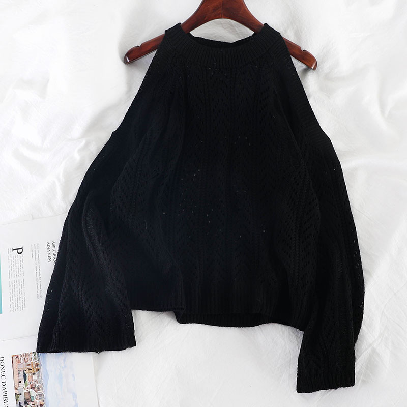 Pulover de dama modern cu umerii goi in negru, verde si alb