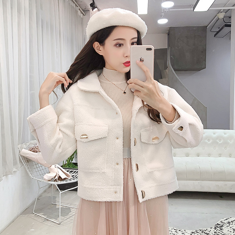 Μοντέρνο γυναικείο σακάκι σε τρία χρώματα με τσέπες