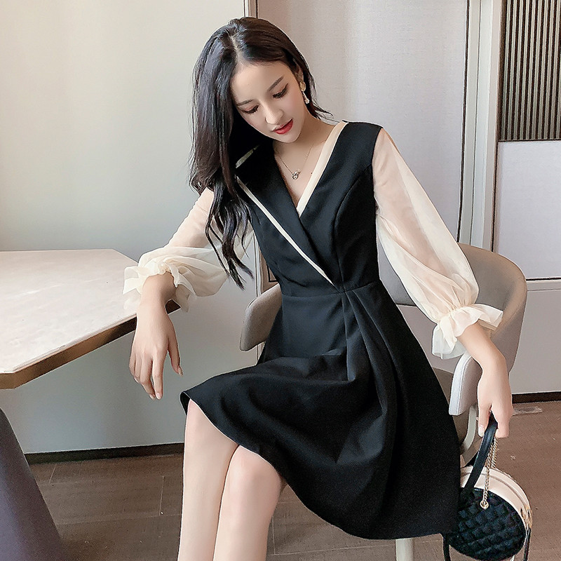 Rochie actuală de damă cu decolteu spitz