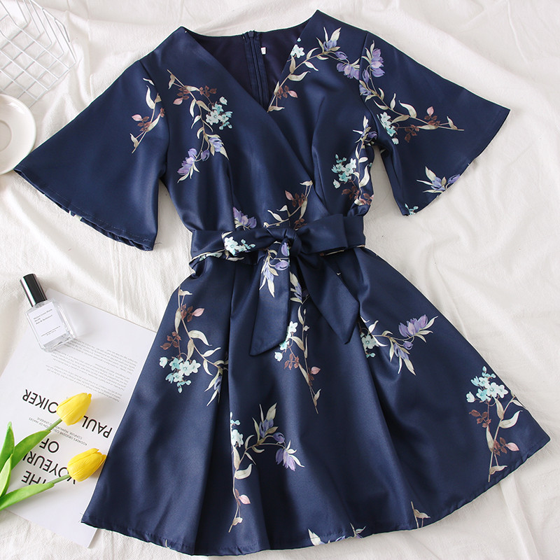 Rochie de dama model nou la zi cu centura si motive florale in mai multe culori