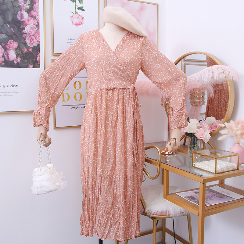 Rochie de dama model nou cu decolteu spitz si maneci lungi - mai multe culori