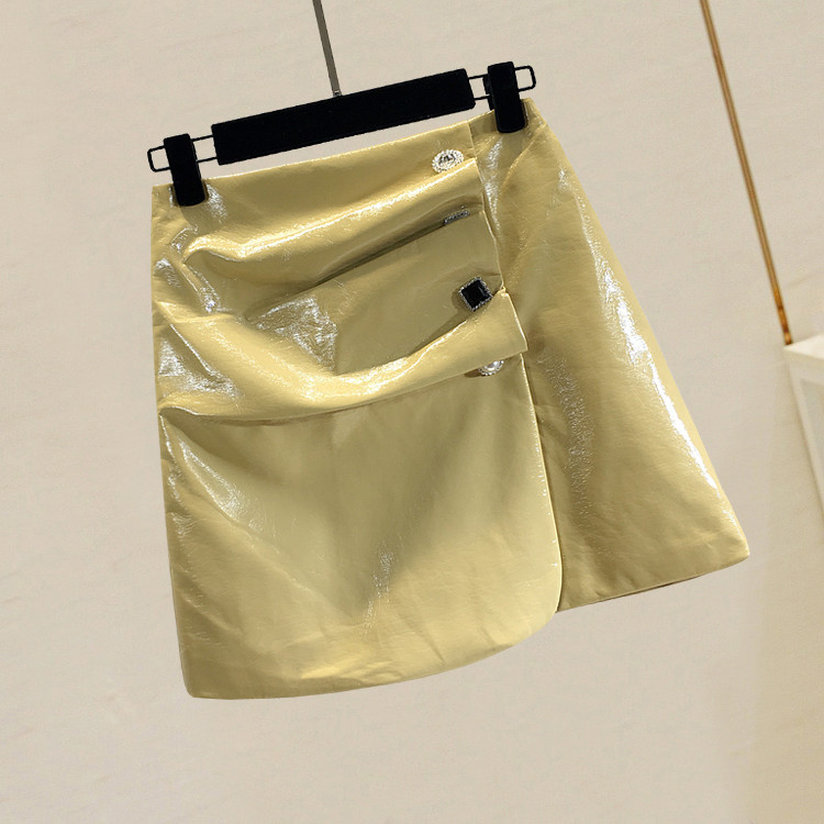 Fusta scurta dama in mai multe culori cu pietre decorative