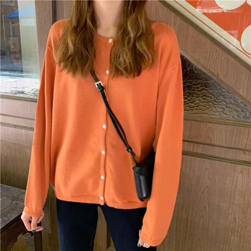 Γυναικεία ζακέτα  λεπτό πλέξιμο σε διάφορα χρώματα - ένα καθαρό μοντέλο