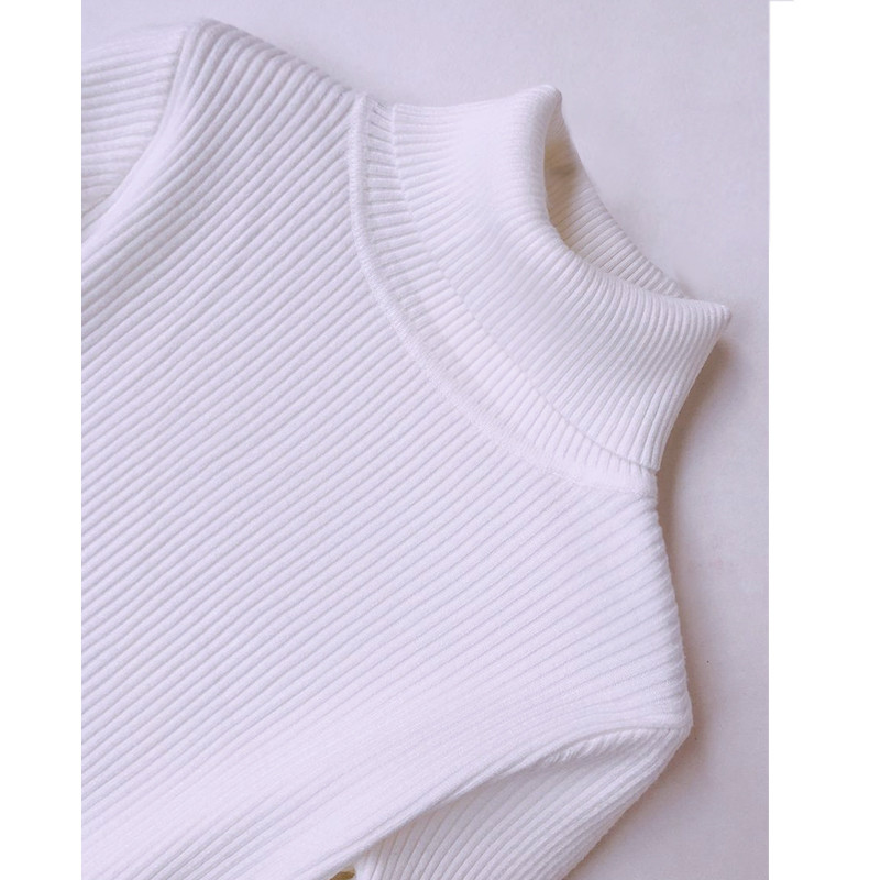 Új modell korszerű női pulóver magas gallérral több színben