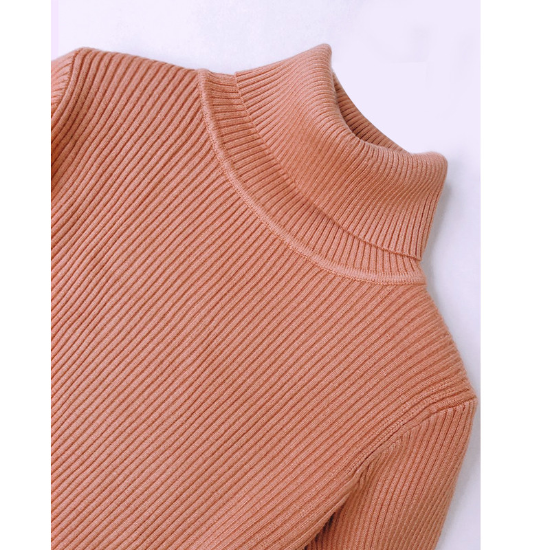 Új modell korszerű női pulóver magas gallérral több színben