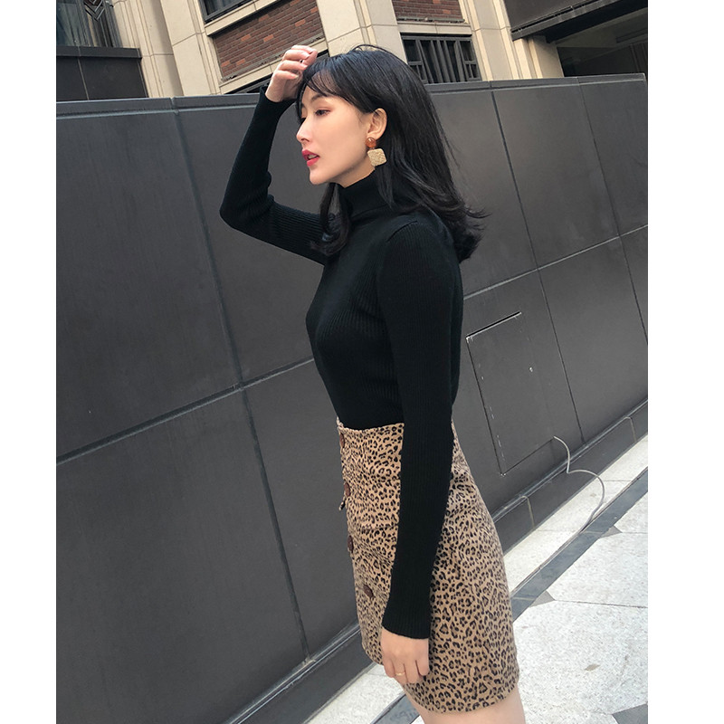 Új modell korszerű női pulóver magas gallérral több színben