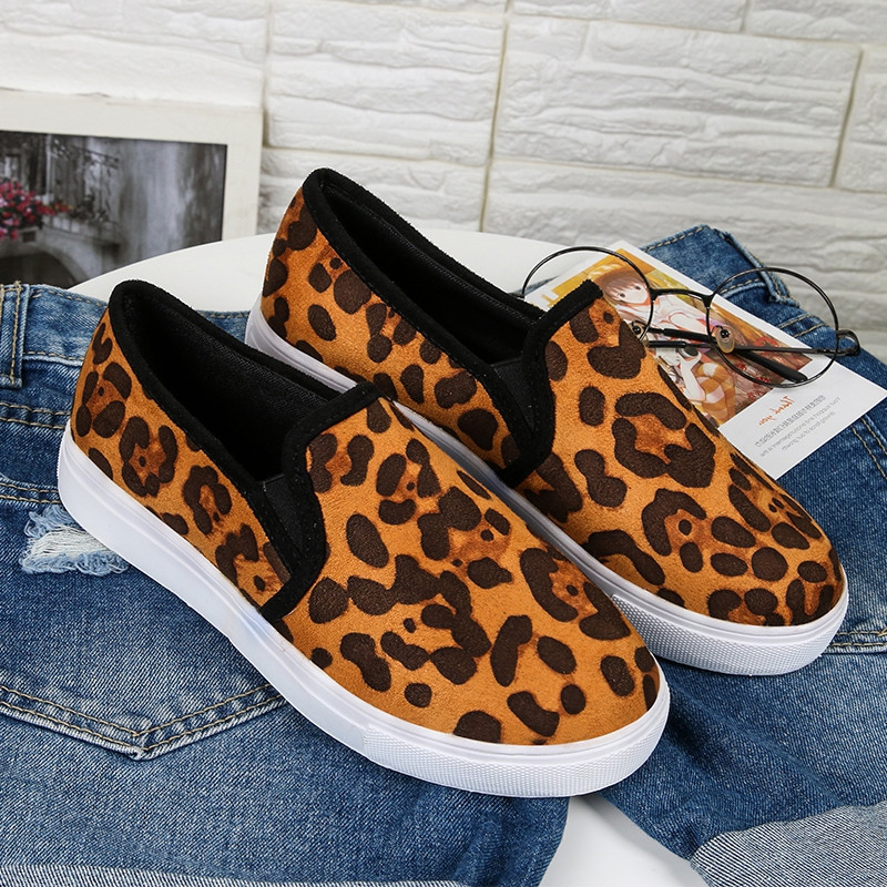 Pantofi casual dama cu talpa plate si model animal in doua culori