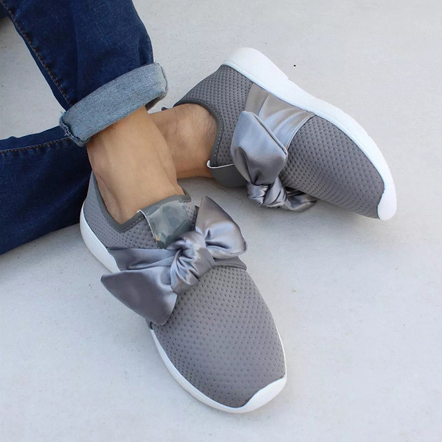 Μοντέρνα γυναικεία αθλητικά  παπούτσια  με κορδέλα σε διάφορα χρώματα