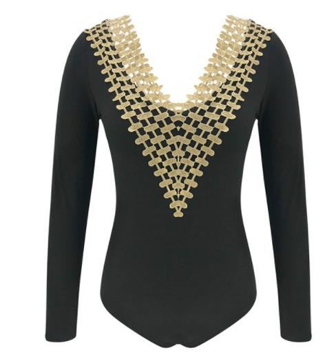 Модерно дамско боди с дълбоко деколте и дълъг ръкав в черен цвят