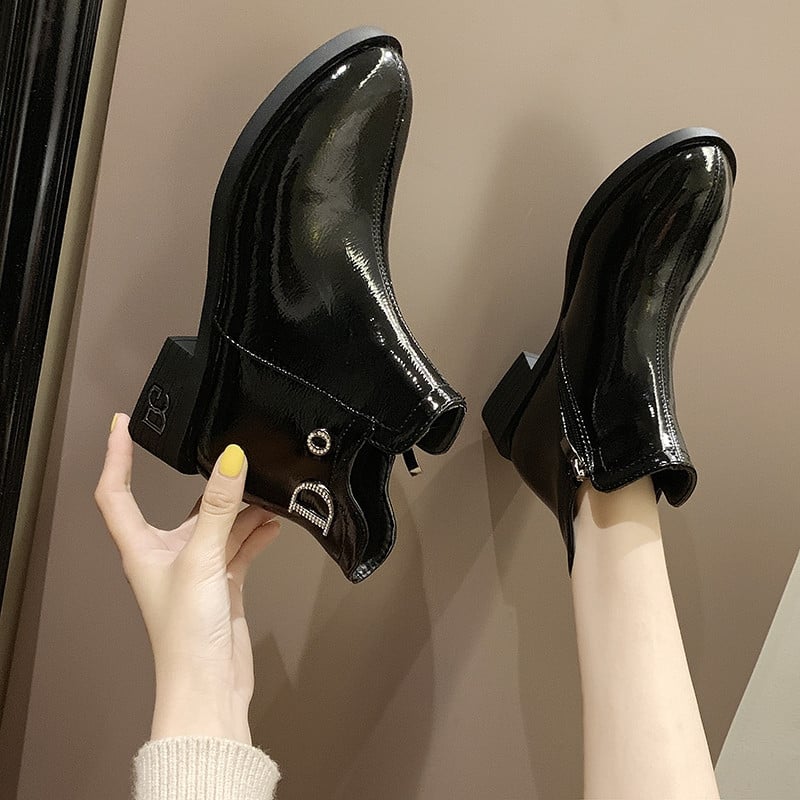 Κομψά casual οικολογικά δερμάτινα παπούτσια με μαύρο και μπεζ χρώμα με φερμουάρ