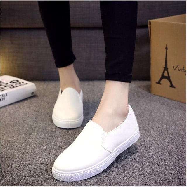 Pantofi casual de dama moderni din piele ecologica in alb si negru