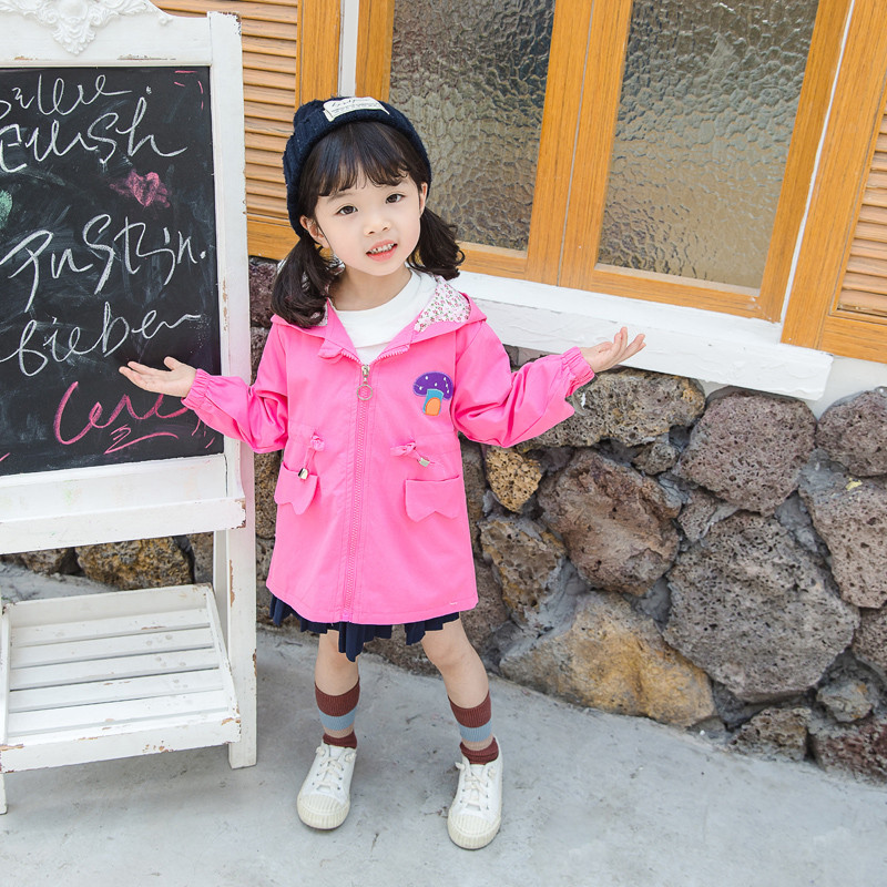 Geaca moderna pentru fete pentru copii in trei culori cu aplicatie si buzunare