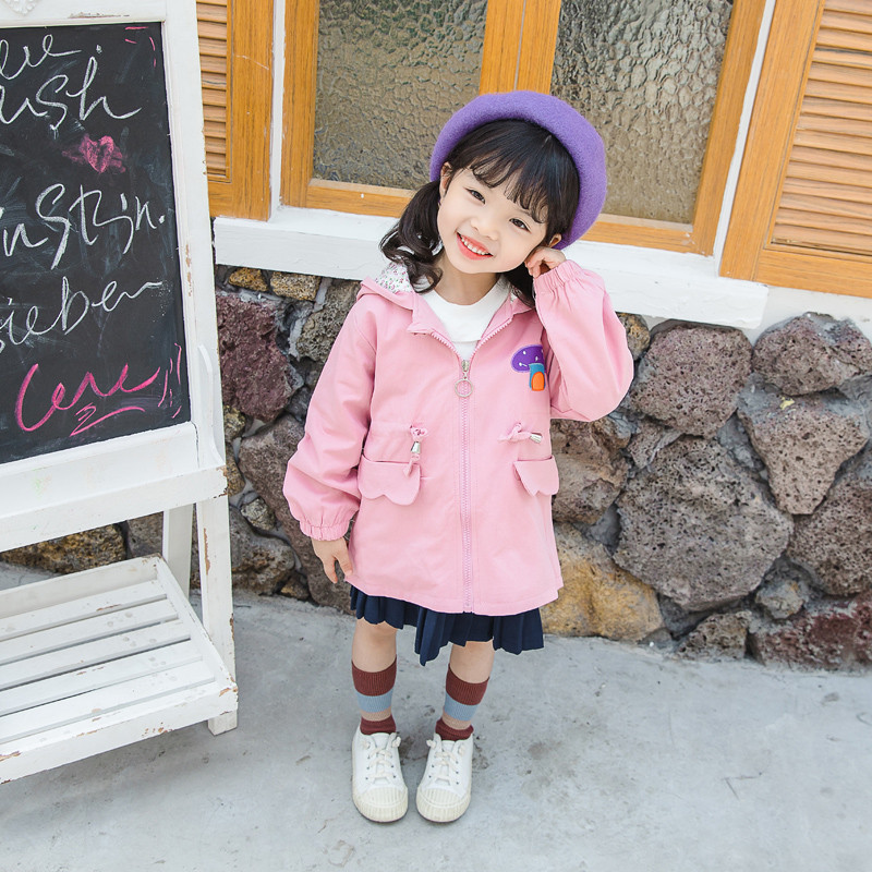 Geaca moderna pentru fete pentru copii in trei culori cu aplicatie si buzunare
