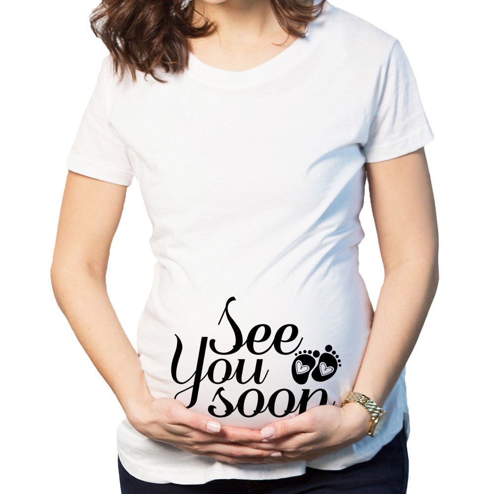 Модерна дамска тениска за бременни жени с надпис в бял цвят 