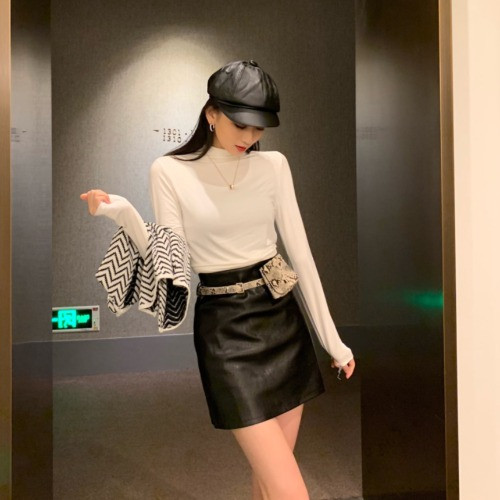 Γυναικεία μπλούζα με ψηλό κολάρο σε τρία χρώματα