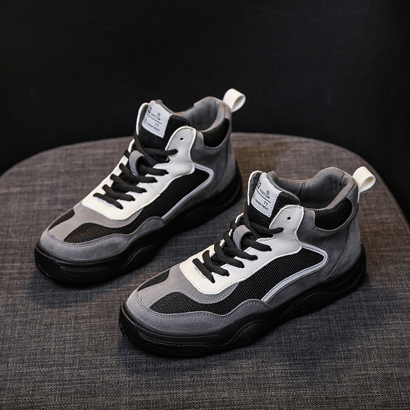 Adidasi moderni de dama cu talpa plate si sireturi in alb si negru