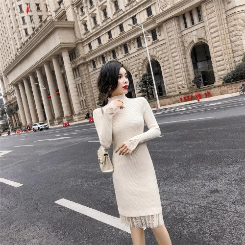 Rochie de dama din tricotat subtire cu dantela in bej si negru