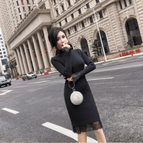 Rochie de dama din tricotat subtire cu dantela in bej si negru