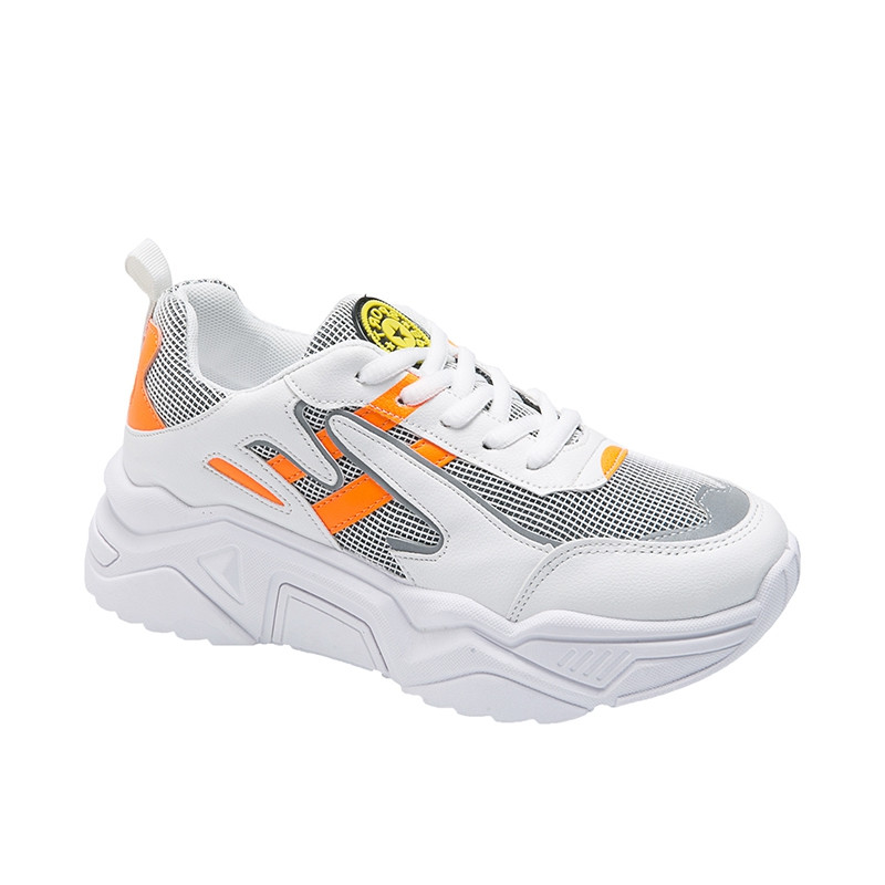 Γυναικεία αθλητικά παπούτσια με έγχρωμη εκτύπωση σε δύο χρώματα