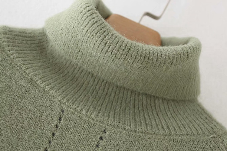 Pulover de dama - model larg cu guler inalt