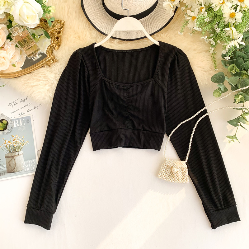 Bluză scurtă de damă casual, cu mâneci lungi și decolteu pătrat