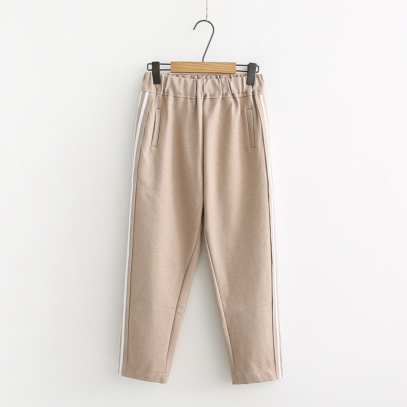 Női nadrág új modellje szegéllyel, gumírozott derékkal, több színben