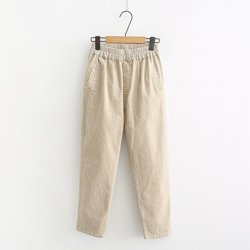 Pantaloni casual dama cu buzunare in alb, maro, bej si gri