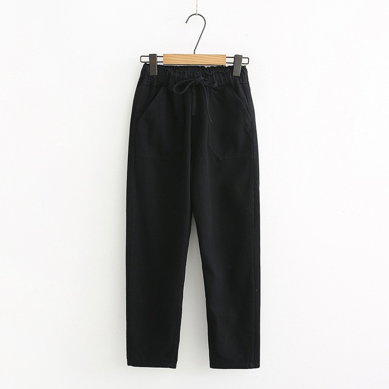 Μοντέρνα γυναικεία παντελόνια με ελαστική μέση, τσέπες και κορδόνια σε λευκό, μαύρο και καφέ χρώμα