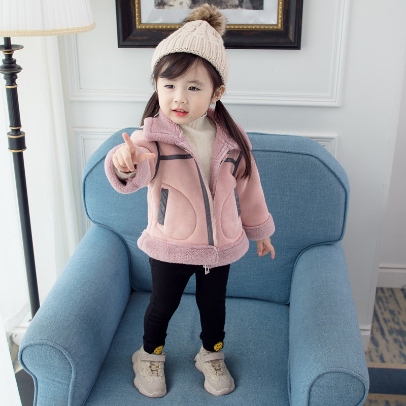 Μοντέρνο παιδικό μπουφάν  σε ροζ  χρώμα με εφαρμογή για κορίτσια