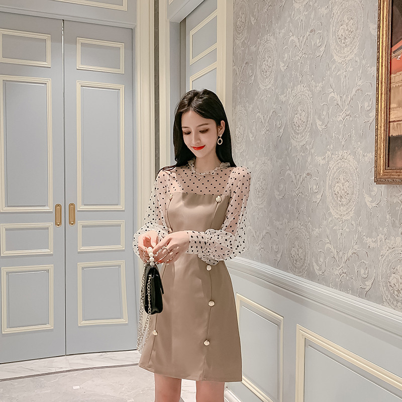 Μοντέρνο γυναικείο φόρεμα  σε τρία χρώματα με μακριά μανίκια