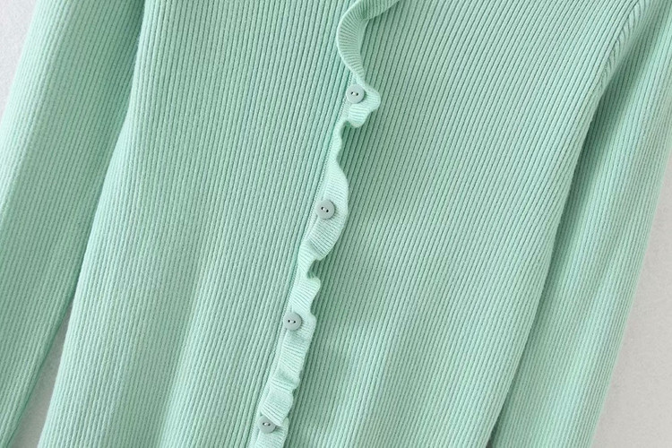 Γυναικείο πουλόβερ με οβάλ λαιμόκοψη και μακρύ μανίκι