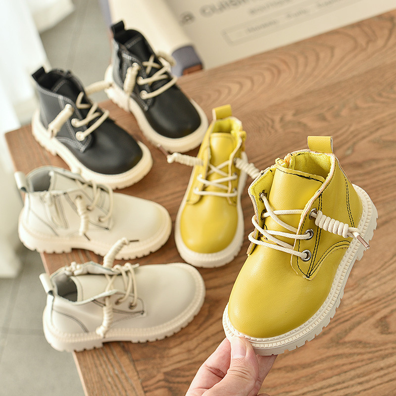 Ежедневни детски обувки от еко кожа за момичета в няколко цвята