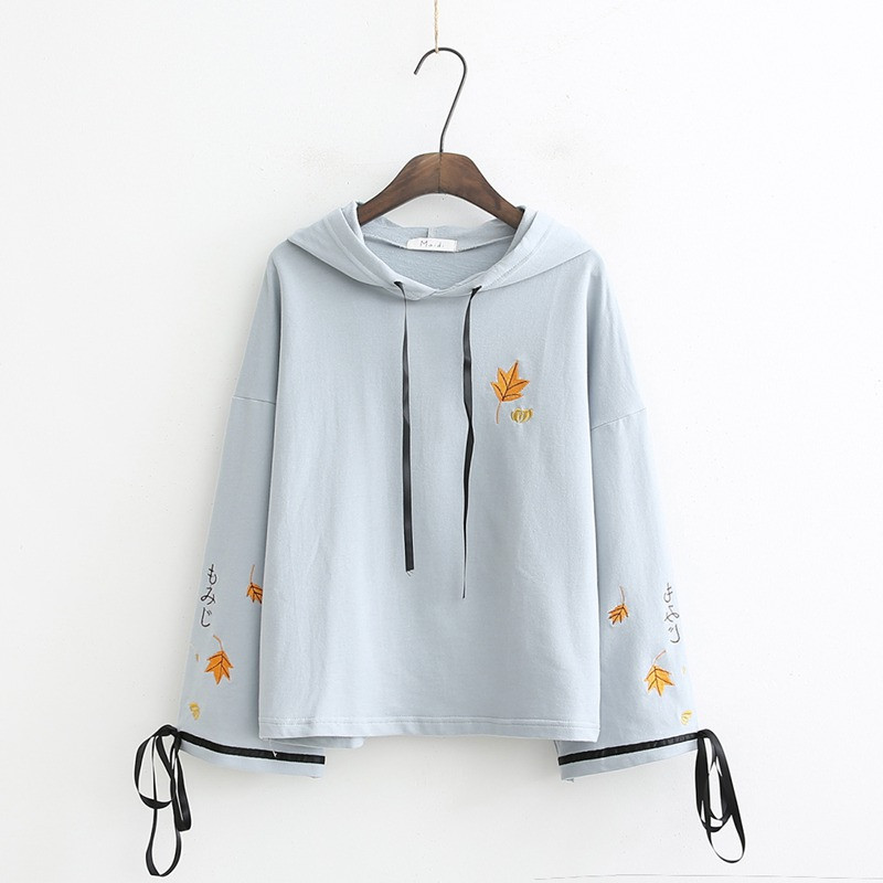 Bluza de dama model nou cu gluga si broderie in alb si albastru