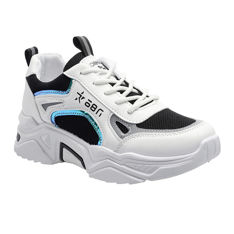 Három színben fűzős női tornacipő új modellje