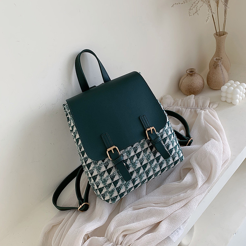 Rucsac modern de dama cu inchidere metalica in mai multe culori