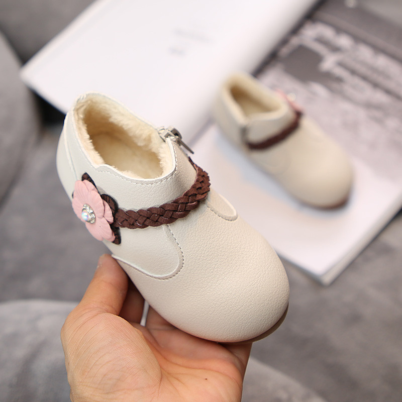 Őszi gyerekcipő lányoknak virággal több színben