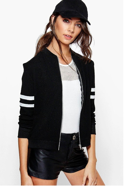 Μοντέρνο γυναικείο μπουφάν με φερμουάρ και μακριά μανίκια σε λευκό και μαύρο χρώμα