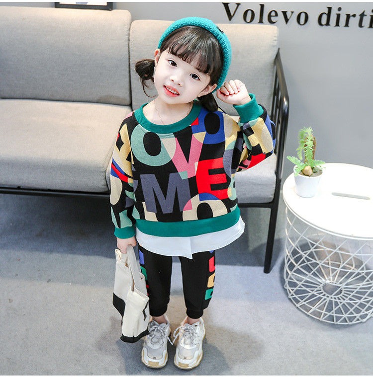 Καθημερινό παιδικό σετ δύο χρωμάτων με γράμματα για  κορίτσια