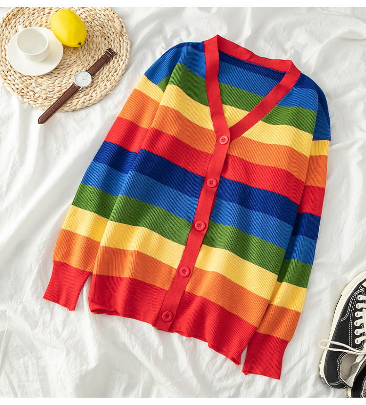 Cardigan de damă colorat cu nasturi și decolteu în V