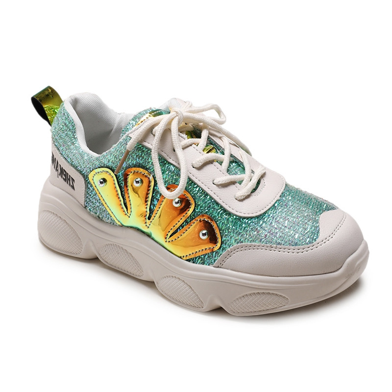 Casual γυναικεία παπούτσια με κορδόνια και κομψό αποτέλεσμα σε δύο χρώματα