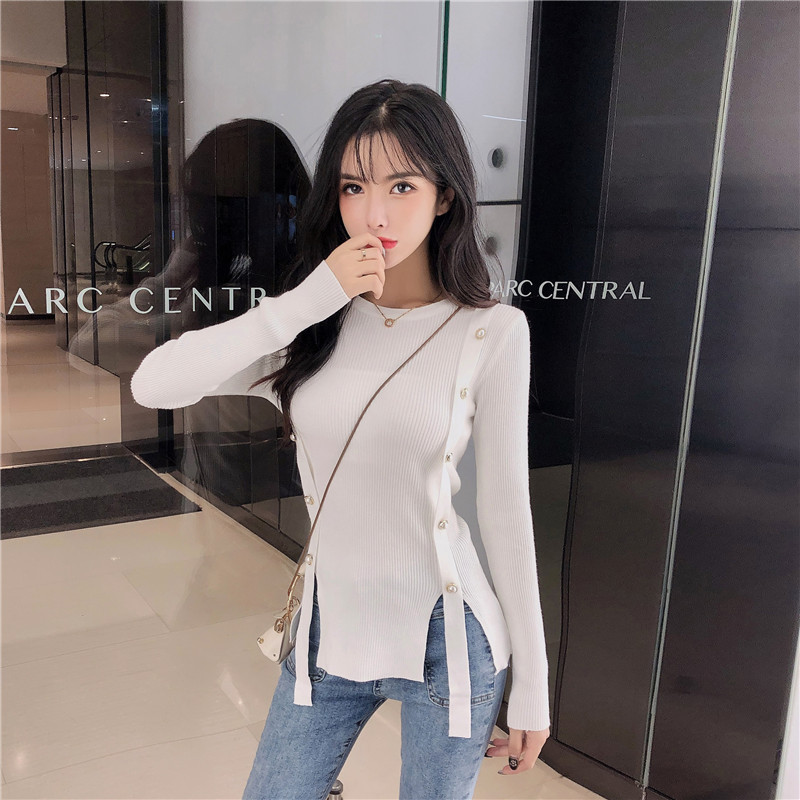 pulover de dama din tricotat subtire cu cravate si nasturi