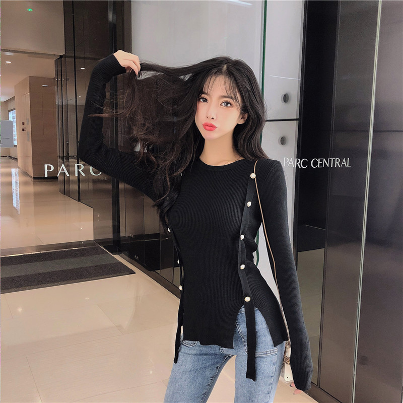 pulover de dama din tricotat subtire cu cravate si nasturi