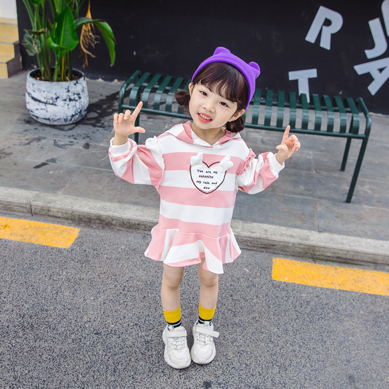 Rochie moderna pentru copii in doua culori cu aplicatie si gluga