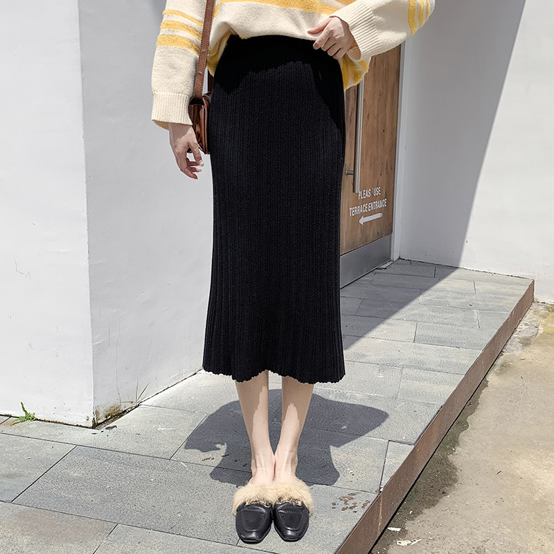 Női aktuális szoknya két színben, magas derékkal - egyenes modell