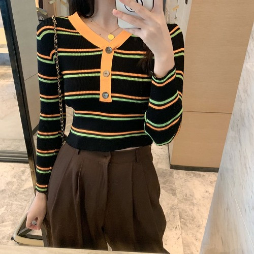 Γυναικεία casual ριγέ μπλούζα με κουμπιά