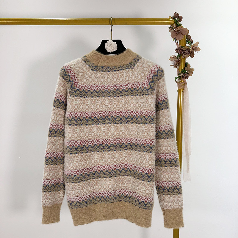 Pulover casual de dama cu decolteu oval si maneci lungi