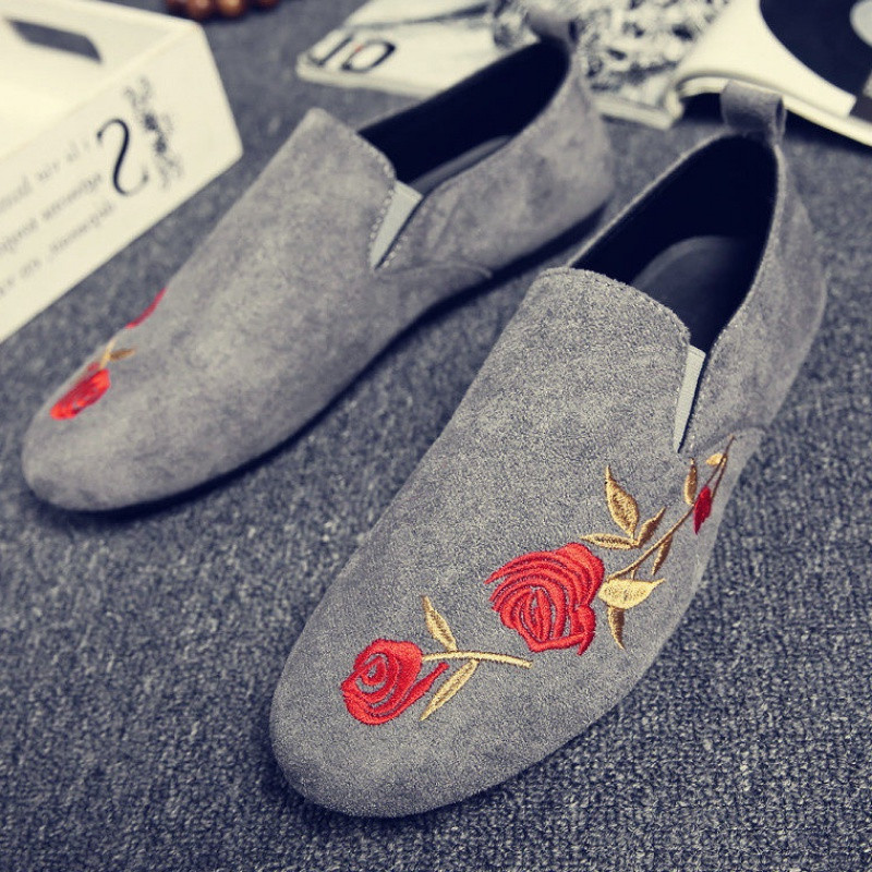 Alkalmi férfi mokaszinok négy színben